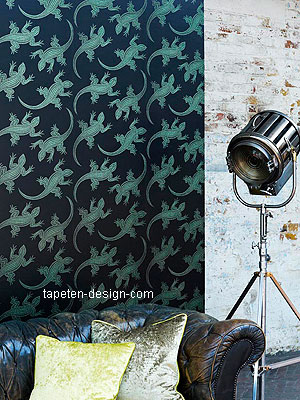 Tapeten Design grün schwarz exotisches Muster Komodo im Wohnzimmer kaufen